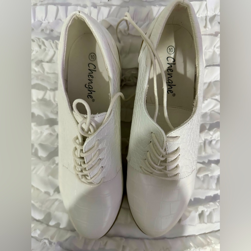 Beautiful shoes chenghe